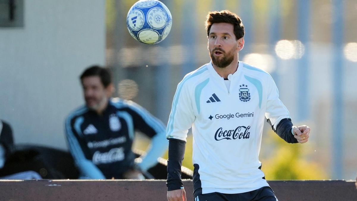 Messi Bows Out of Argentina Career With Goal, Two Assists in 3-0 Win