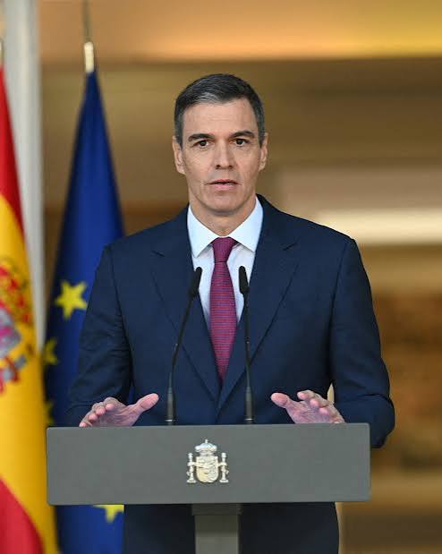 Spanish PM Defends Handling of Ceuta Migrant Crisis, Says No One Foresaw 72,000 Arrivals