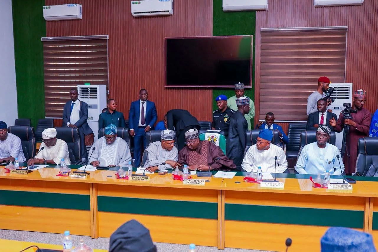 18 APC first-term governors hold closed-door meeting in Kebbi