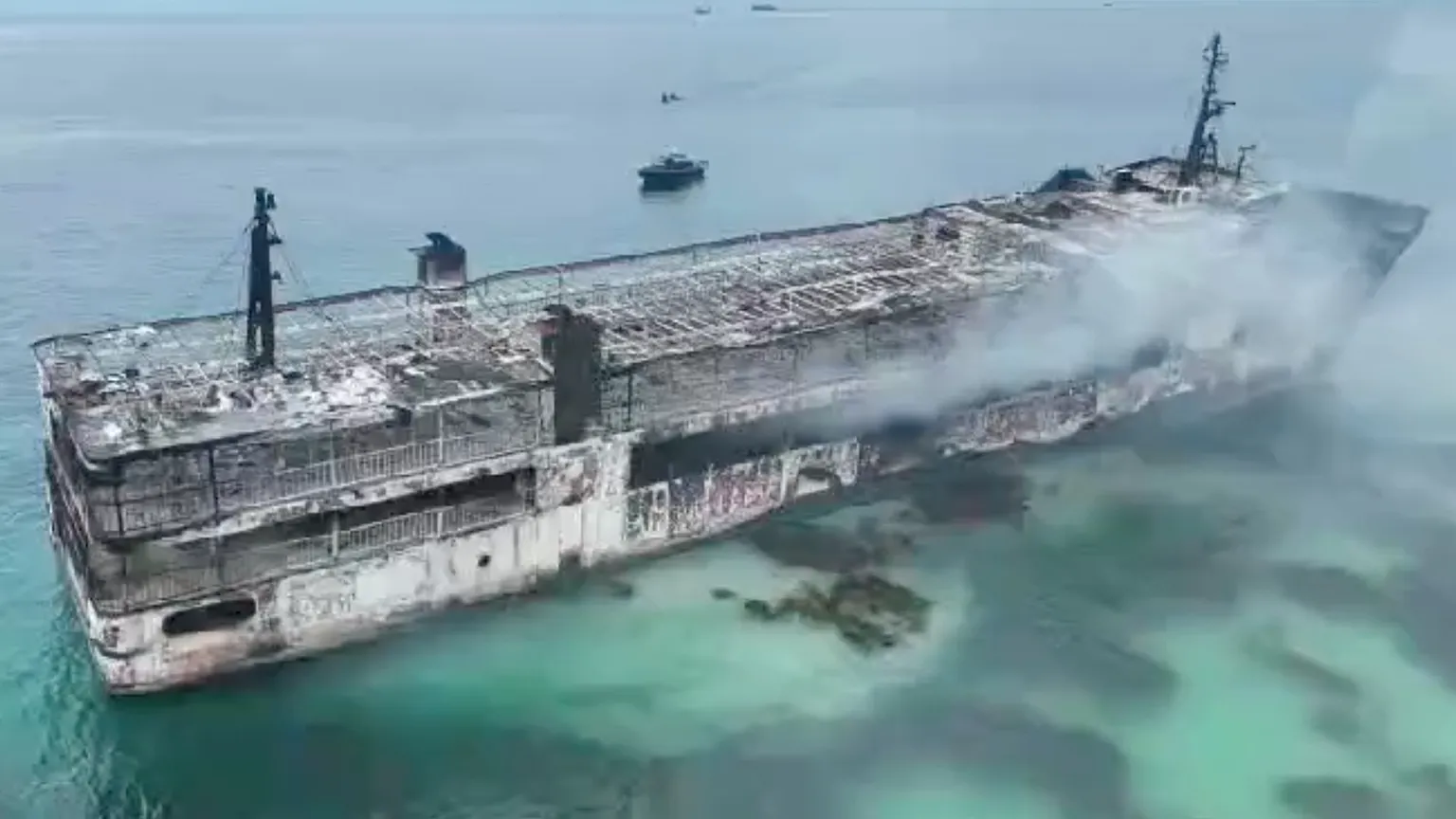 Ferry Fire in Philippines Kills at Least Five, 86 Missing