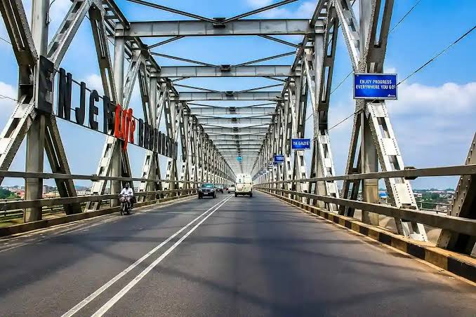 FG Announces Two-Week Closure of First Niger Bridge for Emergency Repairs