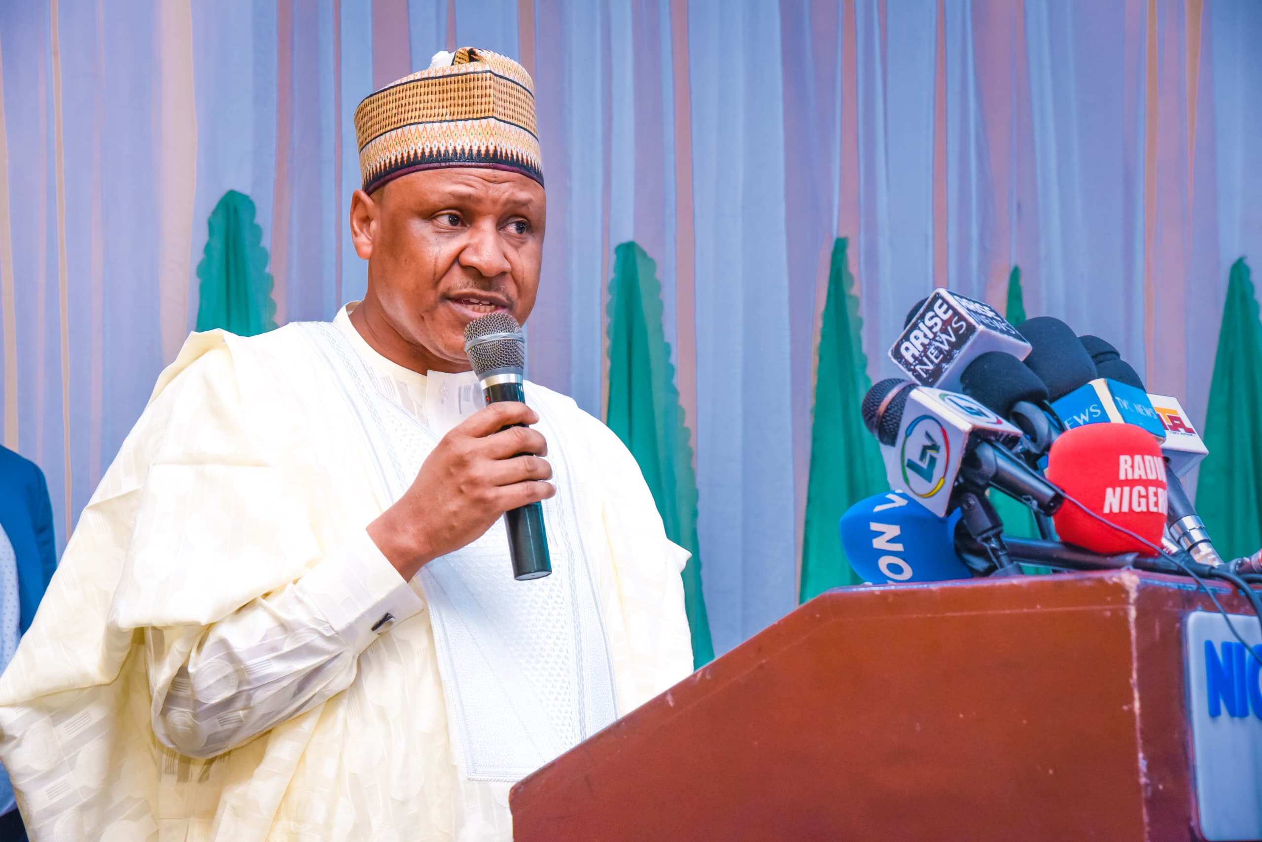 FG Mourns 37 Suspected Illegal Miners Who Died in NSCDC Custody in Niger