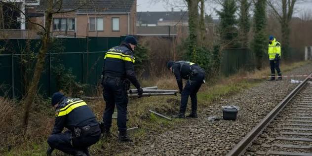 Suspected Sabotage Disrupts Rail Services in Netherlands, Including Amsterdam
