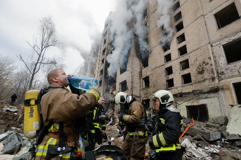 Russian Missile Strikes Kill 12 in Kyiv, Injure 20 Including Two Children